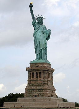 255px-Statue_of_Liberty_7